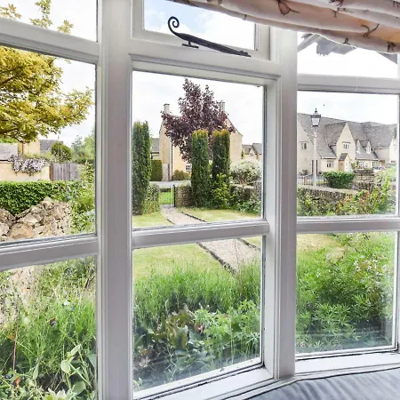 Appletree Cottage Bourton-on-the-Water Exterior photo